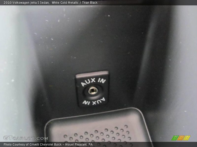White Gold Metallic / Titan Black 2010 Volkswagen Jetta S Sedan