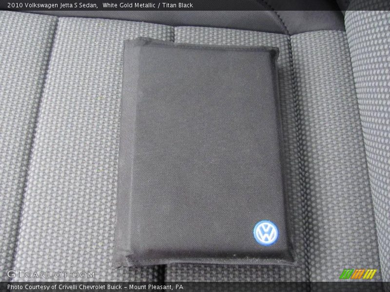 White Gold Metallic / Titan Black 2010 Volkswagen Jetta S Sedan