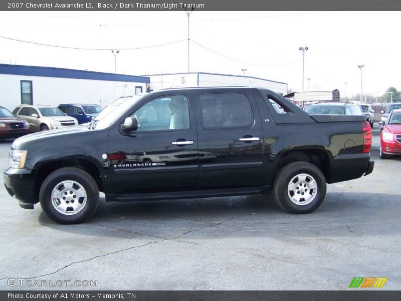 Black / Dark Titanium/Light Titanium 2007 Chevrolet Avalanche LS