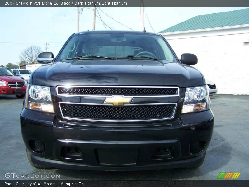 Black / Dark Titanium/Light Titanium 2007 Chevrolet Avalanche LS