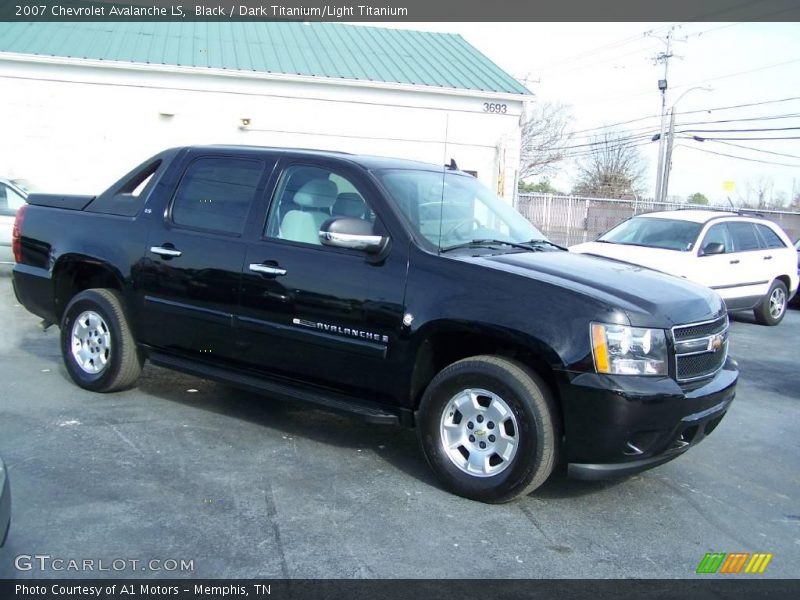 Black / Dark Titanium/Light Titanium 2007 Chevrolet Avalanche LS