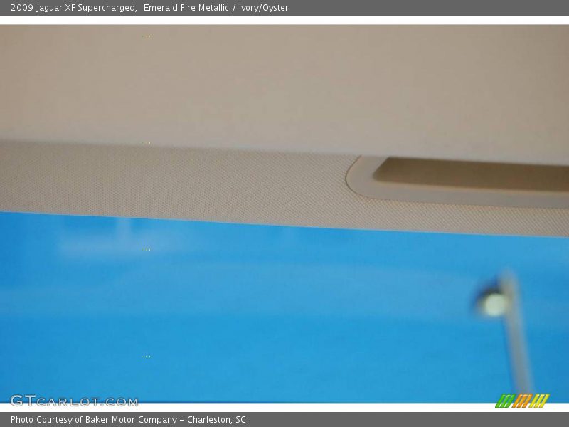 Emerald Fire Metallic / Ivory/Oyster 2009 Jaguar XF Supercharged