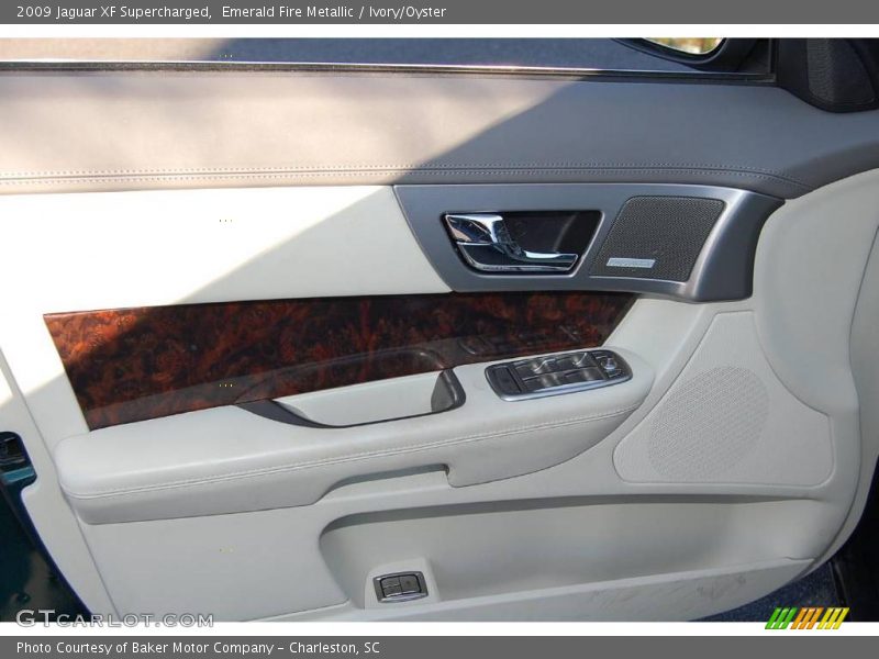 Emerald Fire Metallic / Ivory/Oyster 2009 Jaguar XF Supercharged