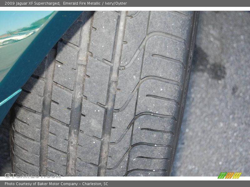 Emerald Fire Metallic / Ivory/Oyster 2009 Jaguar XF Supercharged