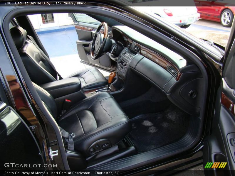 Black Raven / Black 2005 Cadillac DeVille DTS