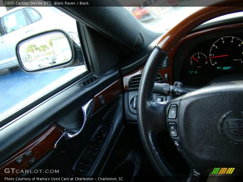 Black Raven / Black 2005 Cadillac DeVille DTS