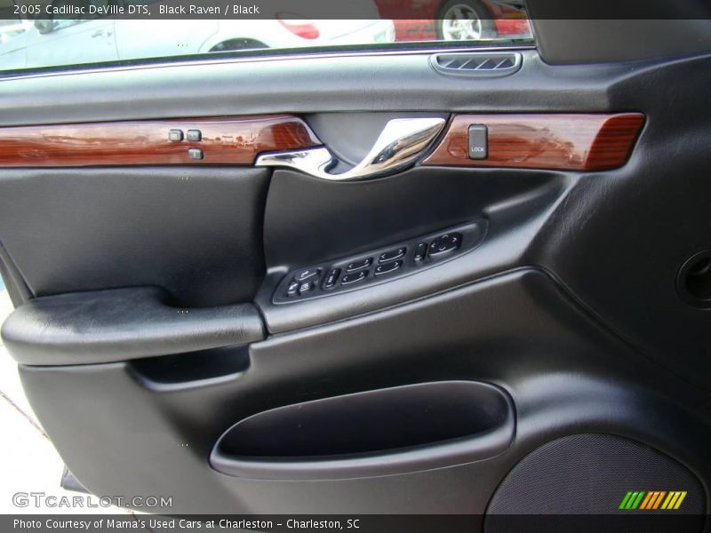 Black Raven / Black 2005 Cadillac DeVille DTS