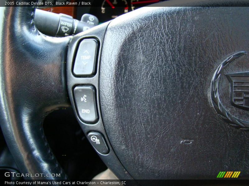 Black Raven / Black 2005 Cadillac DeVille DTS