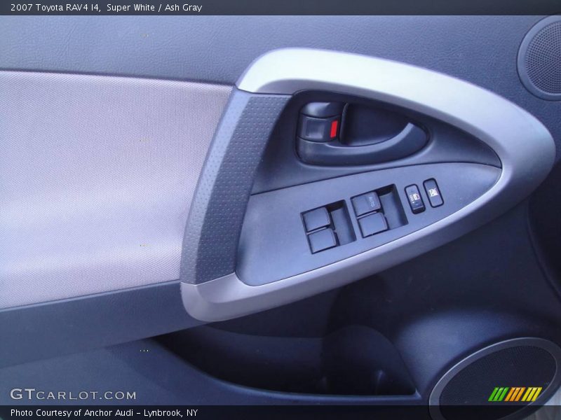 Super White / Ash Gray 2007 Toyota RAV4 I4