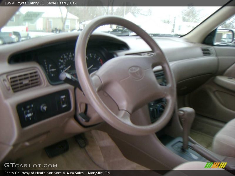 Sable Pearl / Oak 1999 Toyota Camry LE