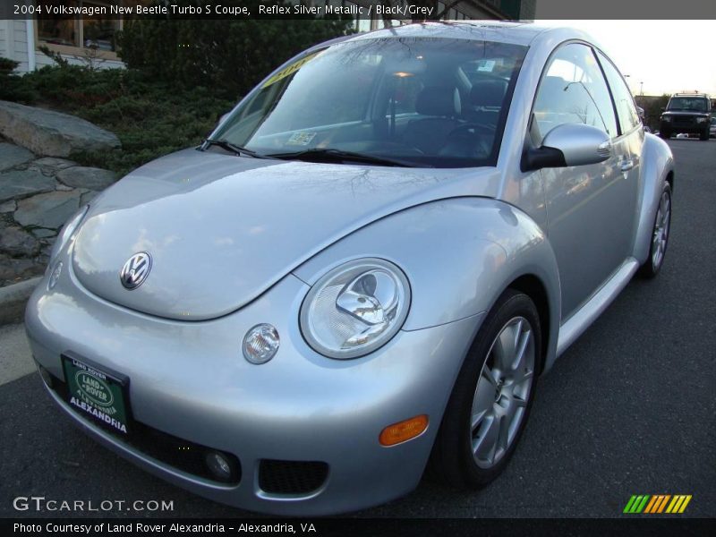Reflex Silver Metallic / Black/Grey 2004 Volkswagen New Beetle Turbo S Coupe