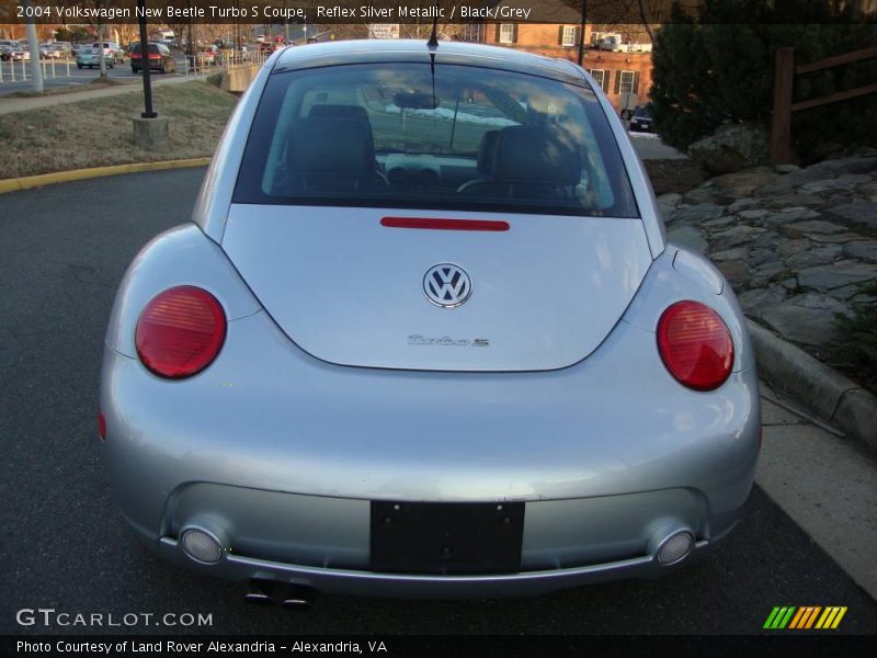 Reflex Silver Metallic / Black/Grey 2004 Volkswagen New Beetle Turbo S Coupe