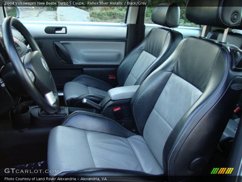 Reflex Silver Metallic / Black/Grey 2004 Volkswagen New Beetle Turbo S Coupe