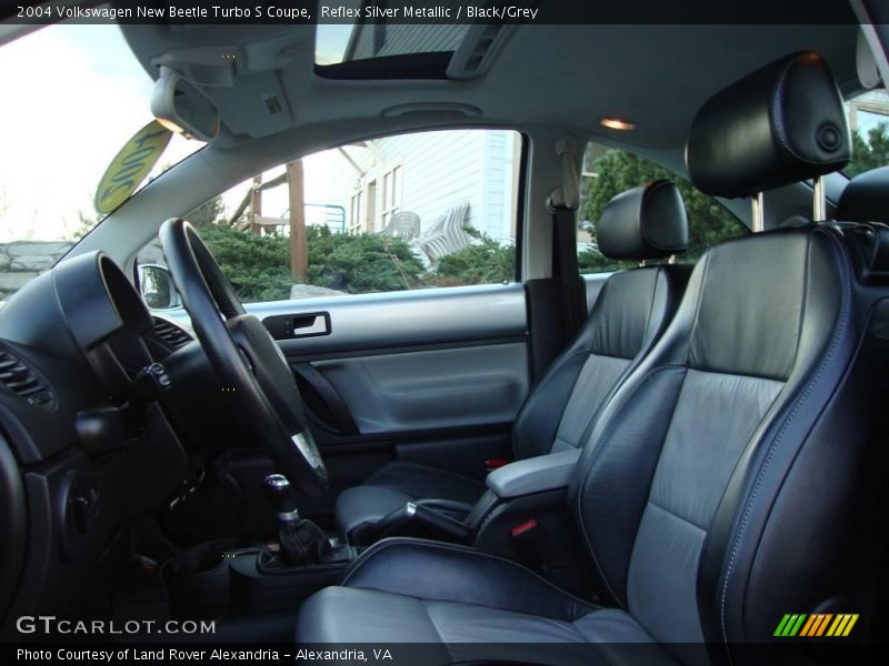 Reflex Silver Metallic / Black/Grey 2004 Volkswagen New Beetle Turbo S Coupe