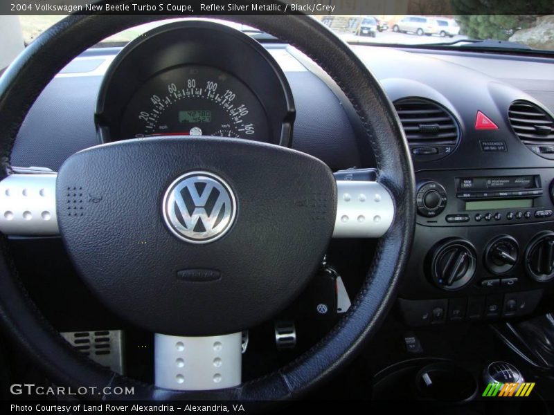 Reflex Silver Metallic / Black/Grey 2004 Volkswagen New Beetle Turbo S Coupe