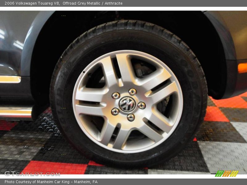 Offroad Grey Metallic / Anthracite 2006 Volkswagen Touareg V8
