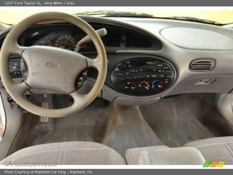 Ultra White / Grey 1997 Ford Taurus GL