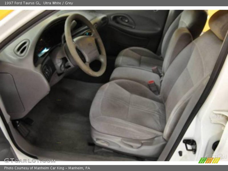 Ultra White / Grey 1997 Ford Taurus GL