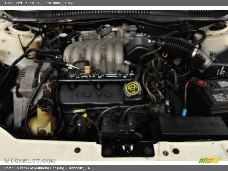 Ultra White / Grey 1997 Ford Taurus GL