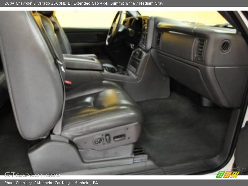 Summit White / Medium Gray 2004 Chevrolet Silverado 2500HD LT Extended Cab 4x4