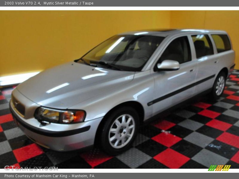 Mystic Silver Metallic / Taupe 2003 Volvo V70 2.4