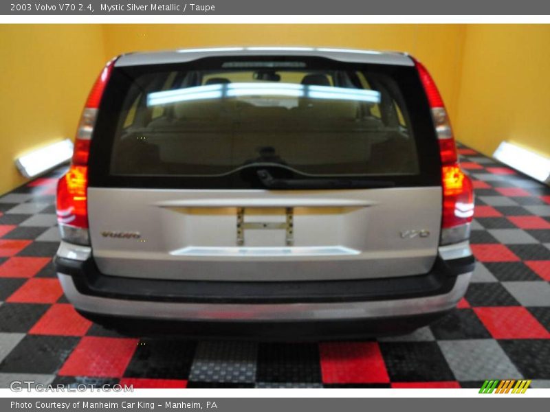 Mystic Silver Metallic / Taupe 2003 Volvo V70 2.4