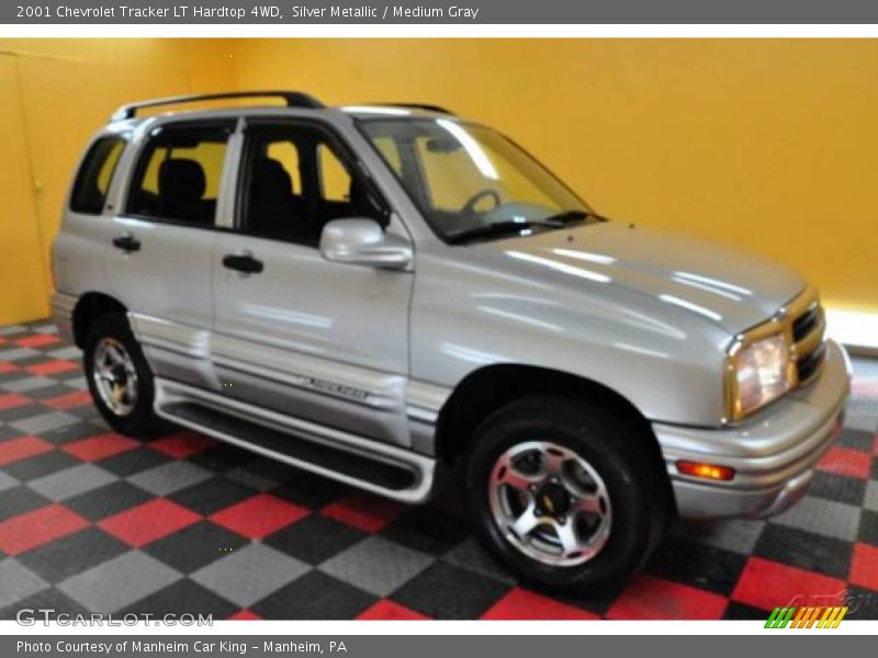 Silver Metallic / Medium Gray 2001 Chevrolet Tracker LT Hardtop 4WD