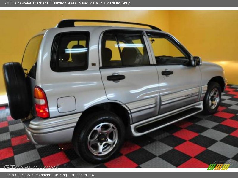 Silver Metallic / Medium Gray 2001 Chevrolet Tracker LT Hardtop 4WD