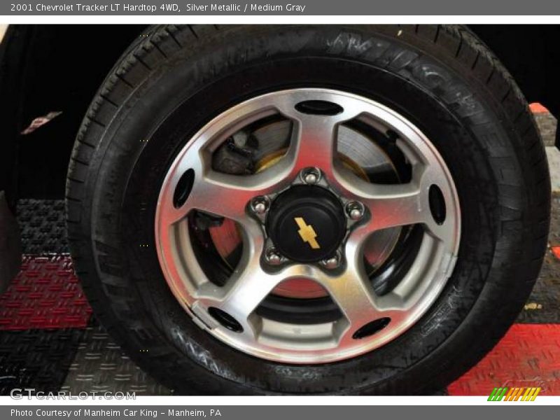 Silver Metallic / Medium Gray 2001 Chevrolet Tracker LT Hardtop 4WD