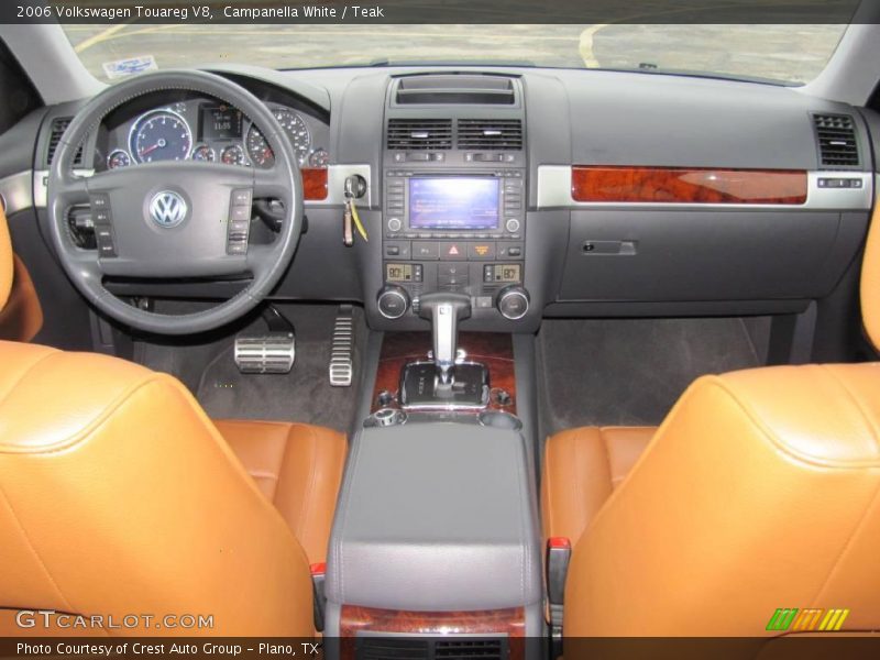 Campanella White / Teak 2006 Volkswagen Touareg V8