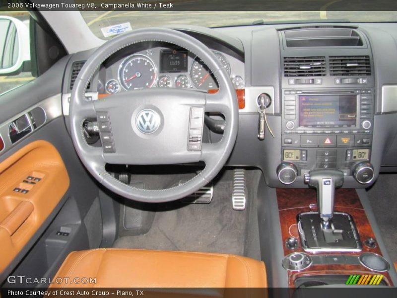 Campanella White / Teak 2006 Volkswagen Touareg V8