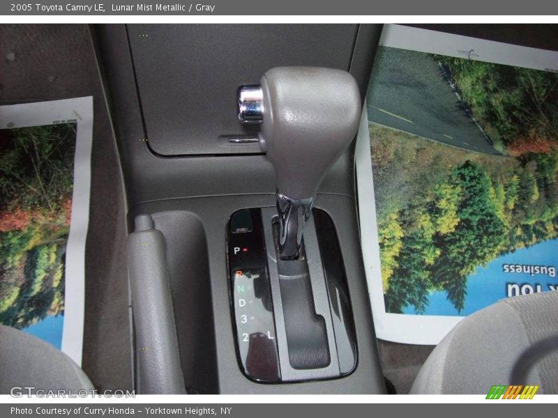 Lunar Mist Metallic / Gray 2005 Toyota Camry LE