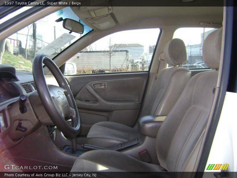 Super White / Beige 1997 Toyota Camry LE