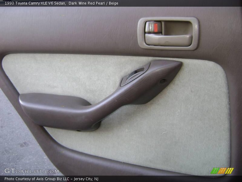 Dark Wine Red Pearl / Beige 1993 Toyota Camry XLE V6 Sedan