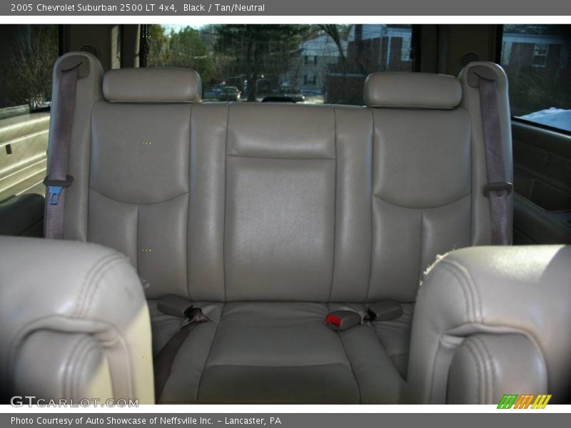 Black / Tan/Neutral 2005 Chevrolet Suburban 2500 LT 4x4
