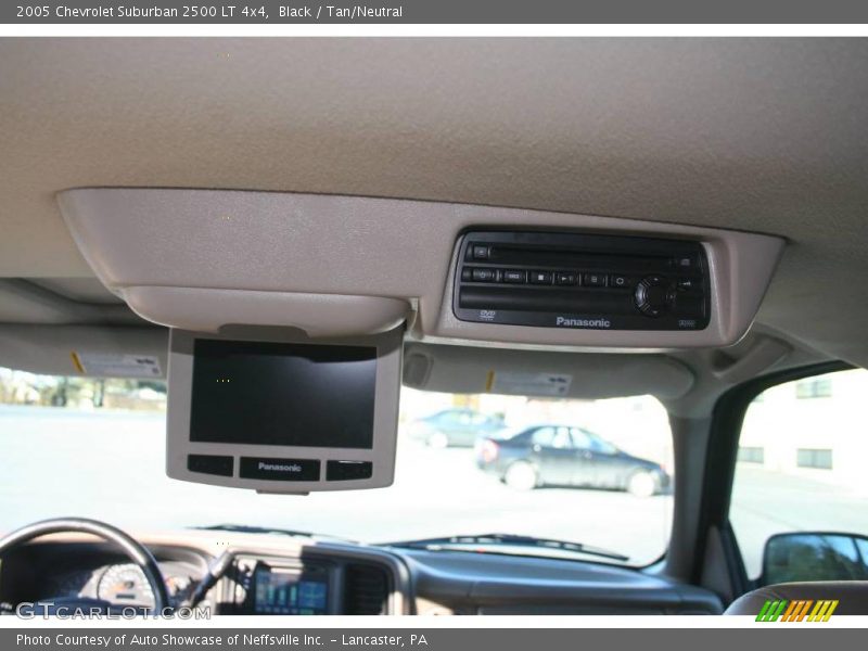 Black / Tan/Neutral 2005 Chevrolet Suburban 2500 LT 4x4