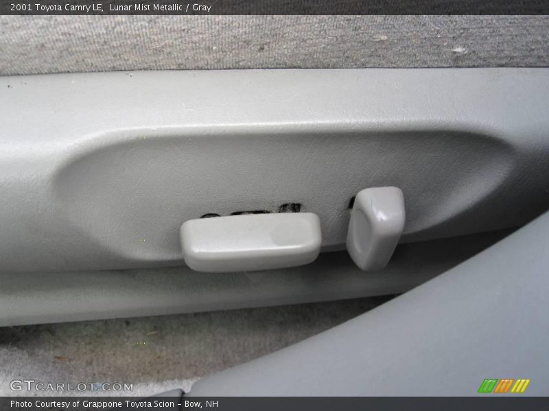 Lunar Mist Metallic / Gray 2001 Toyota Camry LE