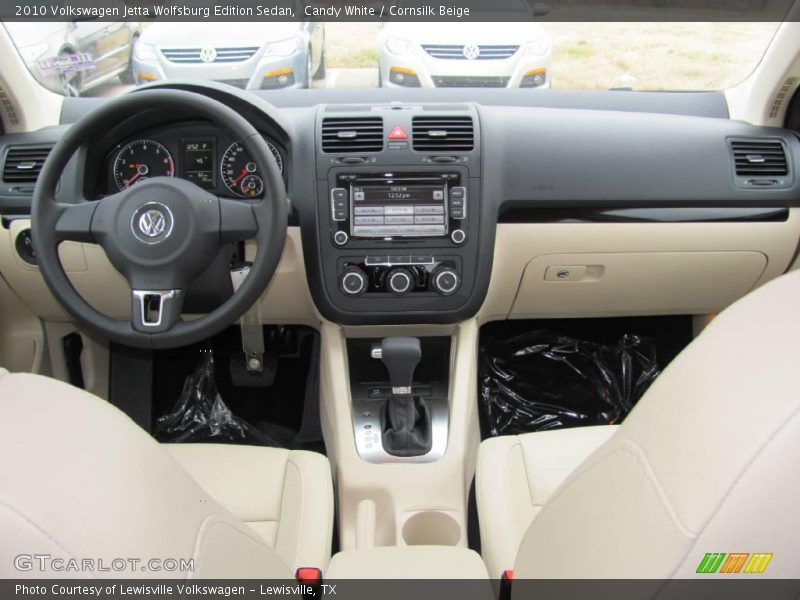 Candy White / Cornsilk Beige 2010 Volkswagen Jetta Wolfsburg Edition Sedan