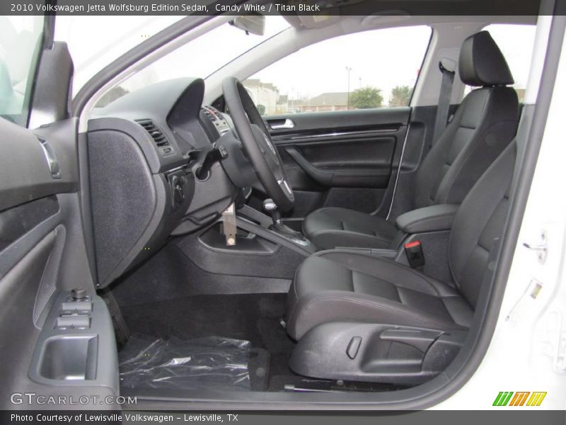 Candy White / Titan Black 2010 Volkswagen Jetta Wolfsburg Edition Sedan