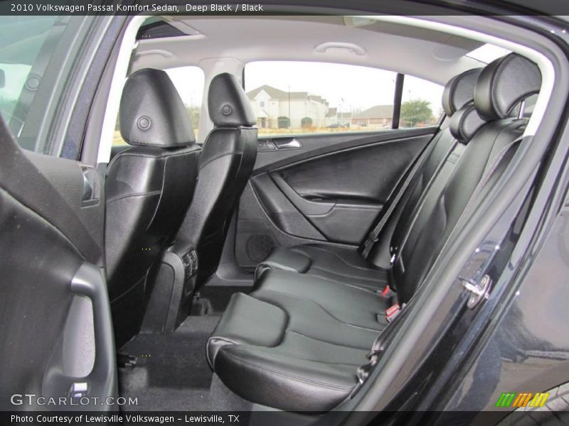 Deep Black / Black 2010 Volkswagen Passat Komfort Sedan