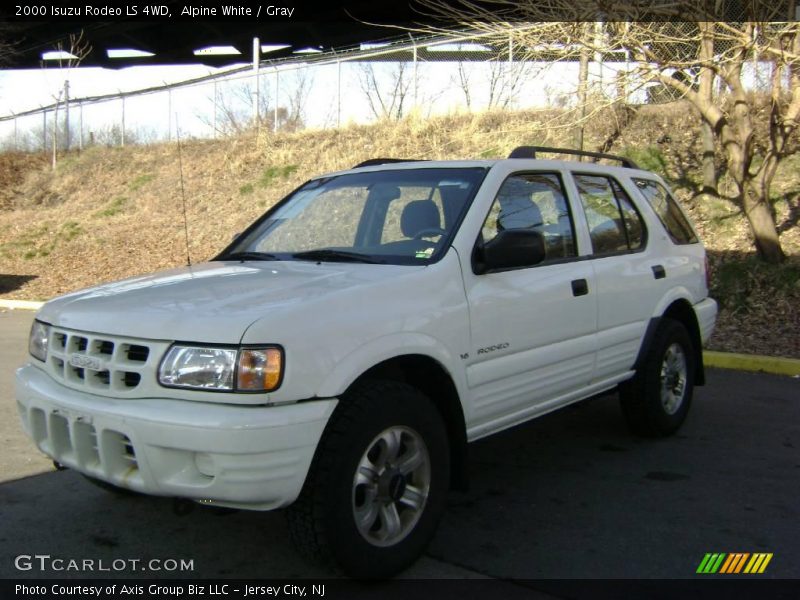 Alpine White / Gray 2000 Isuzu Rodeo LS 4WD