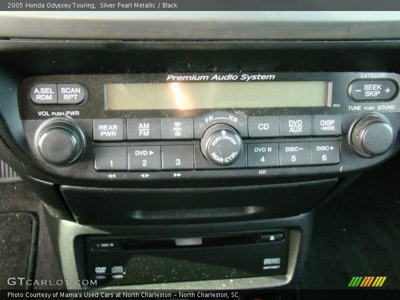 Silver Pearl Metallic / Black 2005 Honda Odyssey Touring