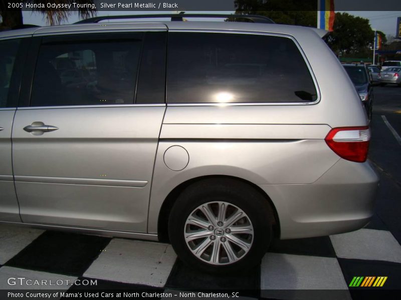 Silver Pearl Metallic / Black 2005 Honda Odyssey Touring