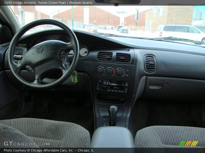 Forest Green Pearl / Medium Quartz 1999 Dodge Intrepid