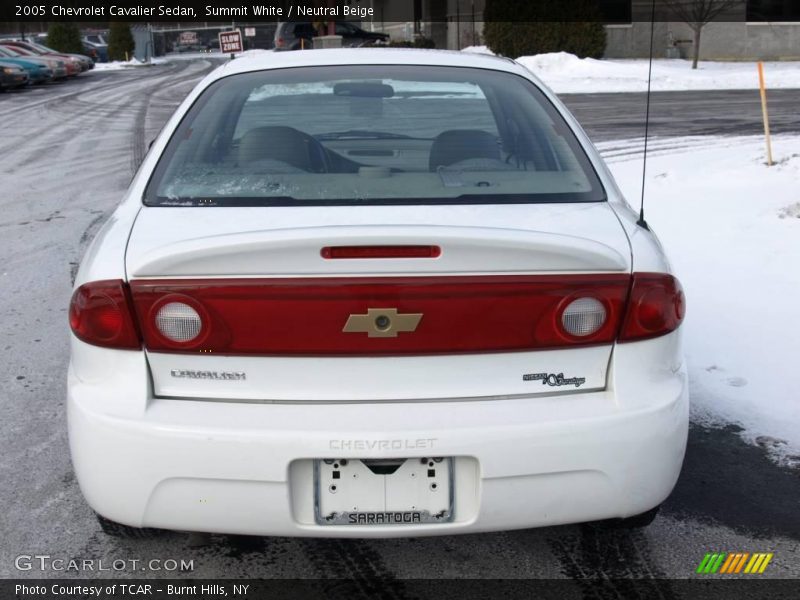 Summit White / Neutral Beige 2005 Chevrolet Cavalier Sedan