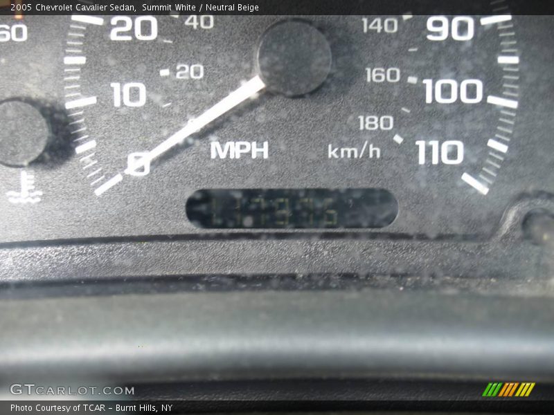 Summit White / Neutral Beige 2005 Chevrolet Cavalier Sedan