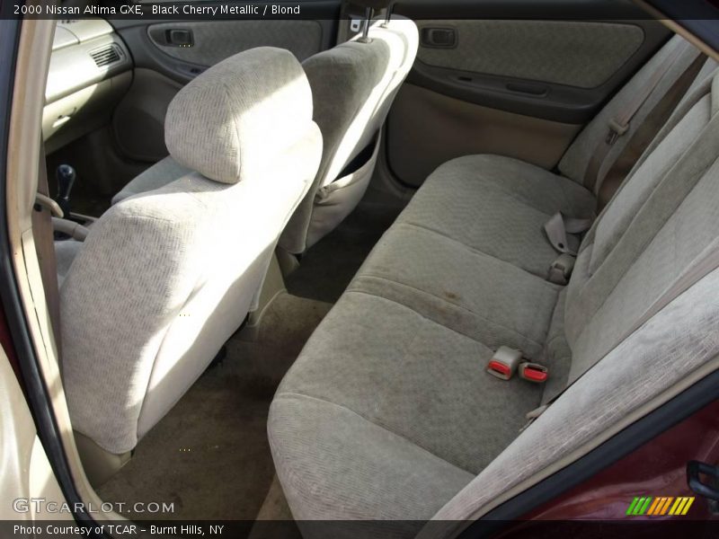 Black Cherry Metallic / Blond 2000 Nissan Altima GXE