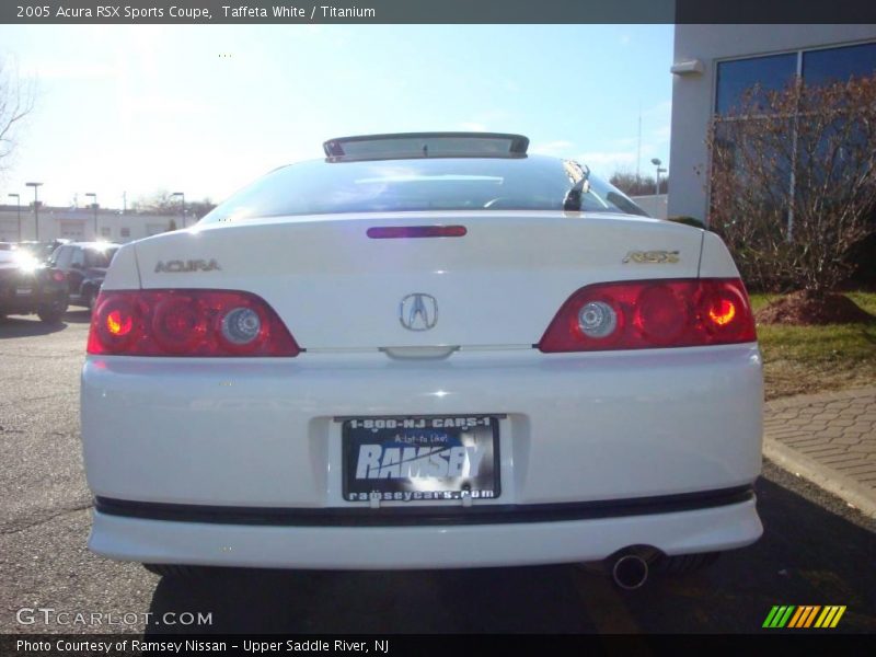 Taffeta White / Titanium 2005 Acura RSX Sports Coupe