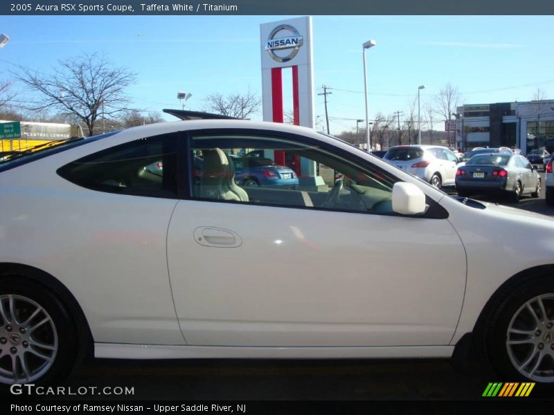 Taffeta White / Titanium 2005 Acura RSX Sports Coupe