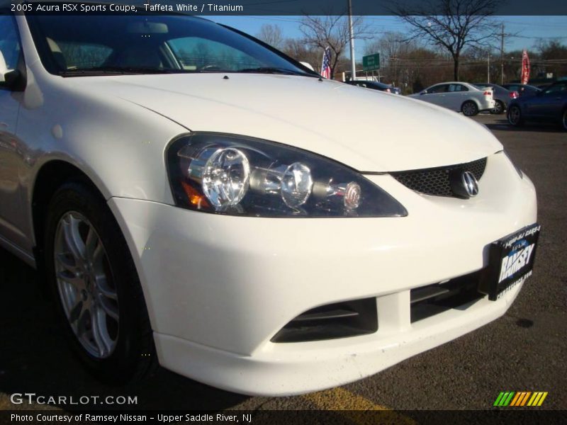 Taffeta White / Titanium 2005 Acura RSX Sports Coupe